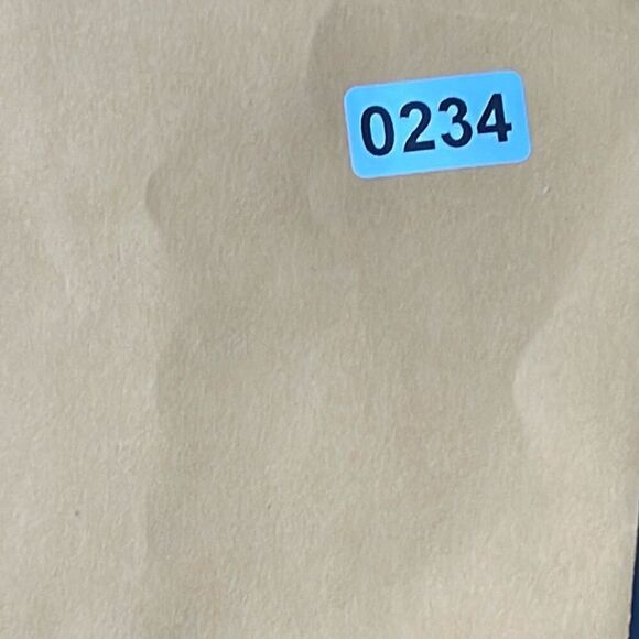 Vintage dangle clip style earrings gold colored triangle pattern. - Picture 7 of 7